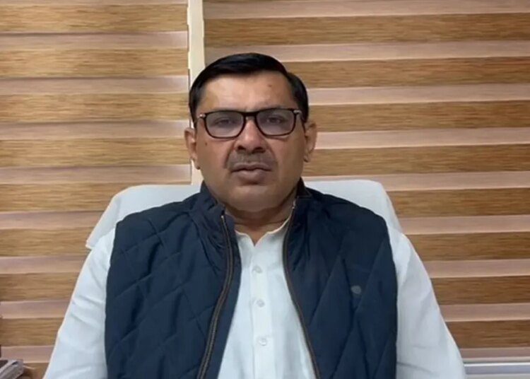 Haryana Elections से पहले JJP को बड़ा झटका, पूर्व मंत्री देवेंद्र बबली ने पार्टी से दिया इस्तीफा