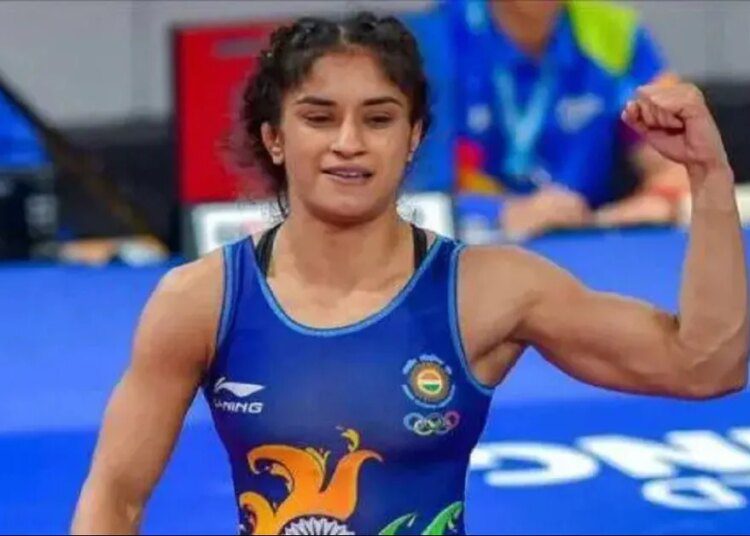 विनेश फोगाट ने विश्व चैंपियन को हराकर क्वार्टर फाइनल में बनाई जगह