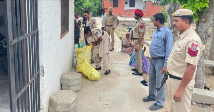 स्वतंत्रता दिवस के मद्देनजर पंजाब पुलिस ने राज्य भर के 170 रेलवे स्टेशनों पर विशेष घेराबंदी और तलाशी अभियान चलाया 1 स्वतंत्रता दिवस