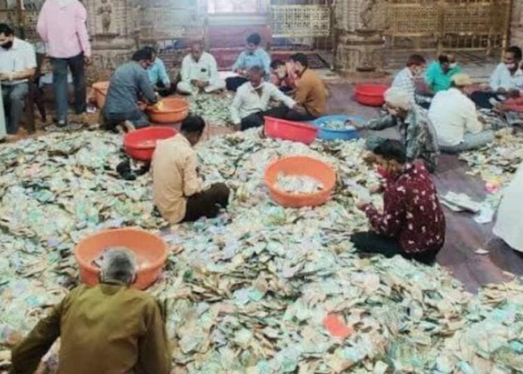 सांवलिया सेठ मंदिर में खुला कुबेर का खजाना, आंकड़े जान चौंक जाएंगे आप