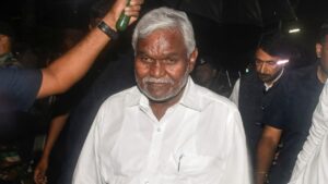 चंपई सोरेन के पीछे लगाए गए थे जासूस, कोलकाता से किए जा रहे थे ट्रेस…