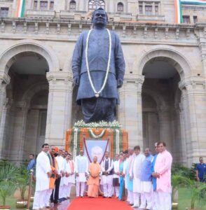 अटल जी ने रखी थी आधुनिक भारत की नींव: सीएम योगी