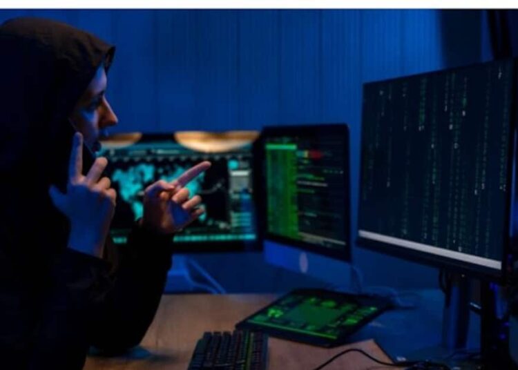 Alert! इनकम टैक्स रिफंड के नाम अकाउंट हो रहे खाली, ये गलती बिल्कुल न करें