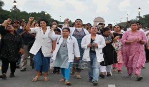 Union Health Ministry ने डॉक्टरों से की हड़ताल खत्म करने की अपील,