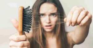 Hair Fall नहीं छोड़ रहा पीछ? इससे छुटकारा पाने के लिए डाइट में शामिल करें ये पोषक तत्व