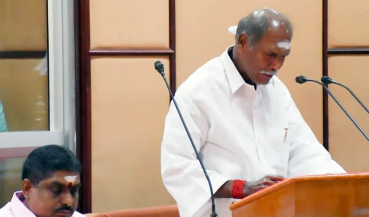 पुडुचेरी सरकार ने झोपड़ियों की जगह मकान बनाने के लिए सब्सिडी बढ़ाई 1 पुडुचेरी सरकार ने झोपड़ियों की जगह मकान बनाने के लिए सब्सिडी बढ़ाई