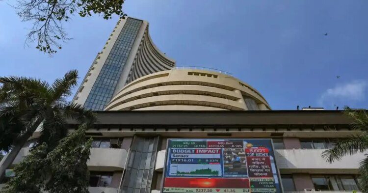 मिश्रित वैश्विक संकेतों के बीच सपाट खुला भारतीय शेयर बाजार