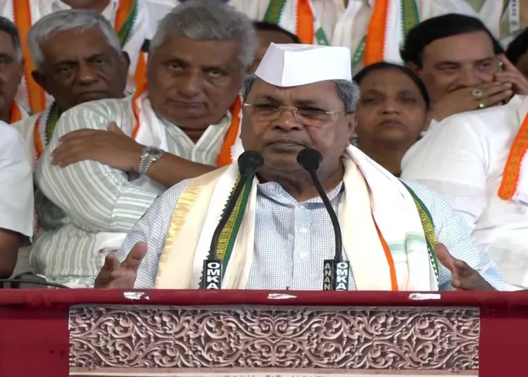 सिद्धारमैया का आरोप, हमारी सरकार को अस्थिर करना चाहती है BJP-JDS, डीके शिवकुमार ने भी लगाया बड़ा आरोप