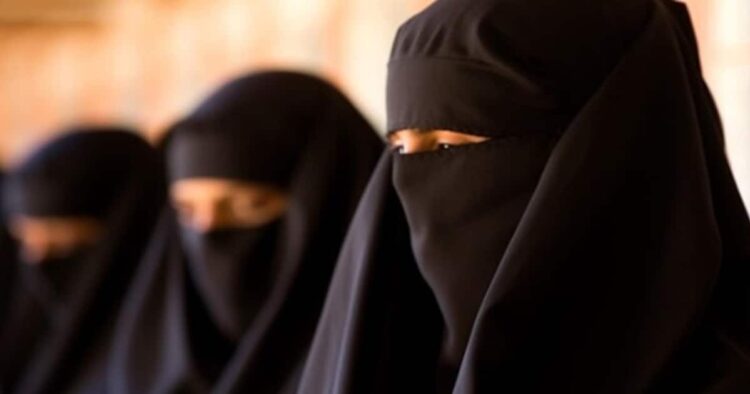 महिलाओं के लिए तालिबानी शासकों का नया फरमान