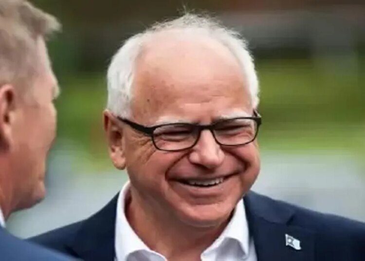 डेमोक्रेट पार्टी से टिम वाल्ज को बनाया गया उपराष्ट्रपति पद का उम्मीदवार, कमला हैरिस का ऐलान