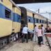 उत्तर प्रदेश के सहारनपुर में लोकल ट्रेन के तीन डिब्बे पटरी से उतरे
