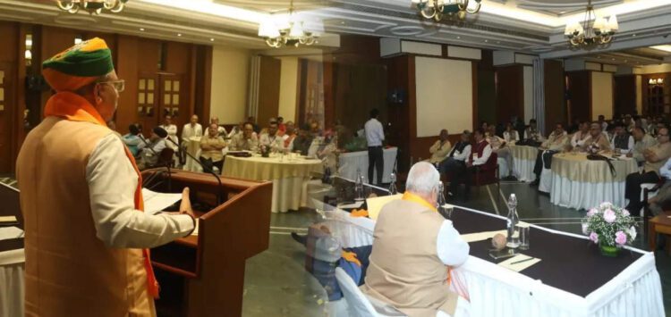 ज्ञानवापी, मथुरा विवाद, वक्फ बिल…वीएचपी की बैठक में हुई चर्चा