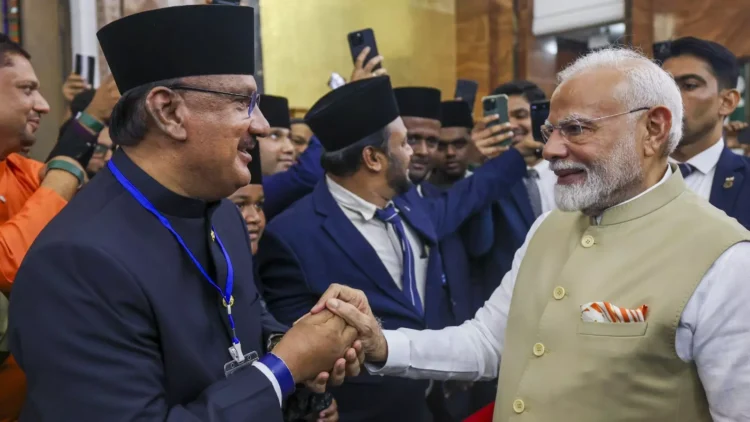 नरेंद्र मोदी