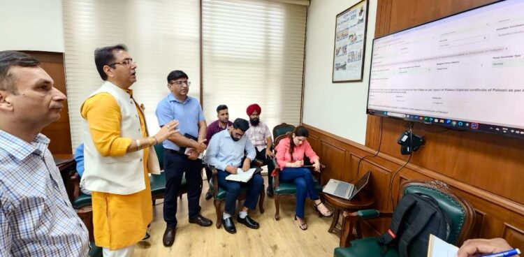 पंजाब में लगाए जाएंगे 20 हज़ार कृषि सोलर पंप; पाँच हज़ार पंप अनुसूचित जाति के किसानों और पंचायतों के लिए आरक्षित 1 Aman Arora