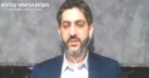 हिजबुल्लाह पर हमले की रिपोर्ट दे रहा था पत्रकार, सिर पर गिरी मिसाइल