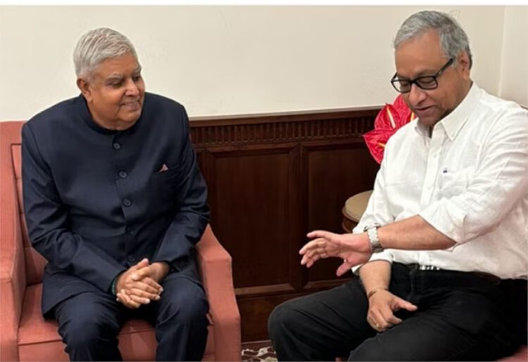 जवाहर सरकार को नहीं मना पाई ममता बनर्जी