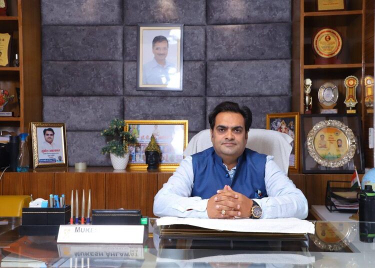 Atishi Cabinet: दिल्ली के नए मंत्रियों के नाम फाइनल, आतिशी कैबिनेट में AAP विधायक मुकेश अहलावत की एंट्री