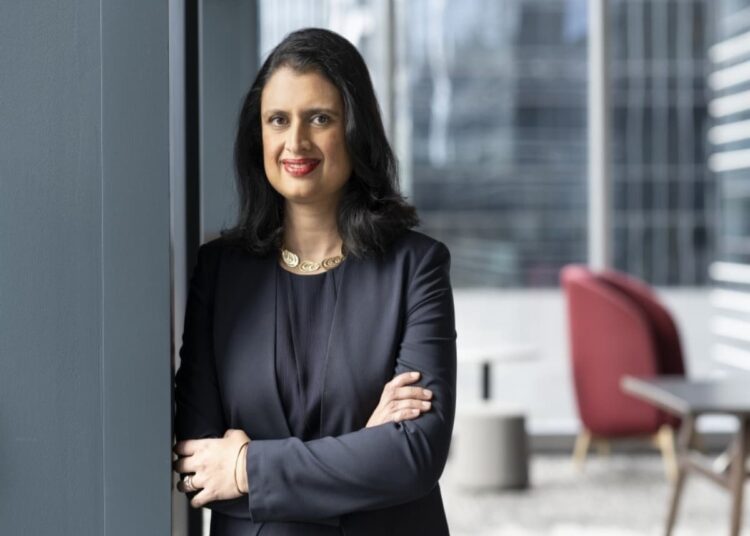 सीईओ के साथ रिलेशनशिप में थी भारतीय मूल की वकील