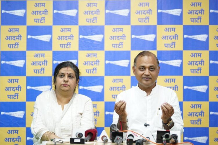 ‘‘आप’’ सरकार को बदनाम करने के लिए भाजपा सड़क पर डलवा रही कूड़ा- सोमनाथ भारती 1 Som Nath