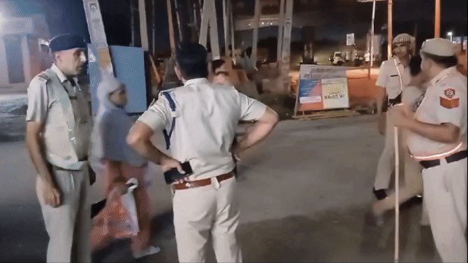 विधानसभा चुनाव को लेकर पुलिस अलर्ट मोड पर, UP से आने वाले तमाम रास्ते पर की नाकाबंदी