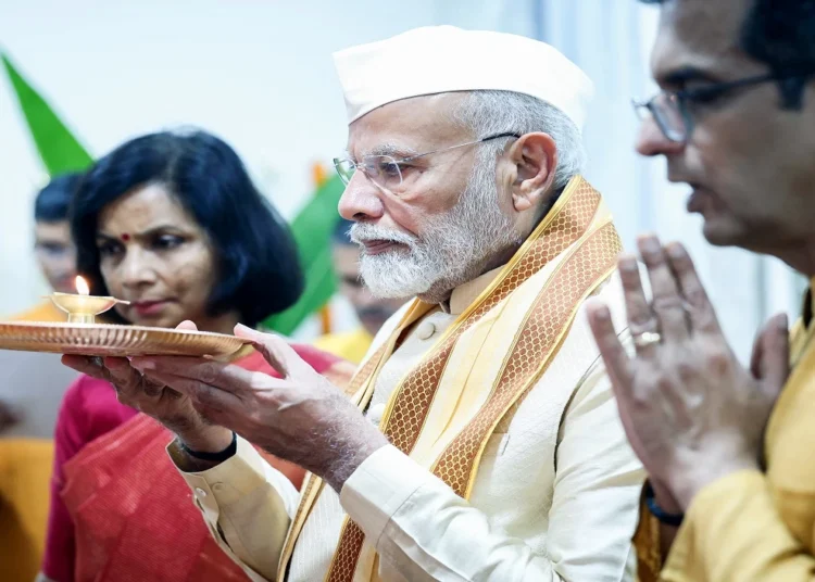 CJI के घर जाकर गणेश पूजन पर हुई आलोचना, विरोधियों को PM मोदी का ये जवाब सुनना चाहिए