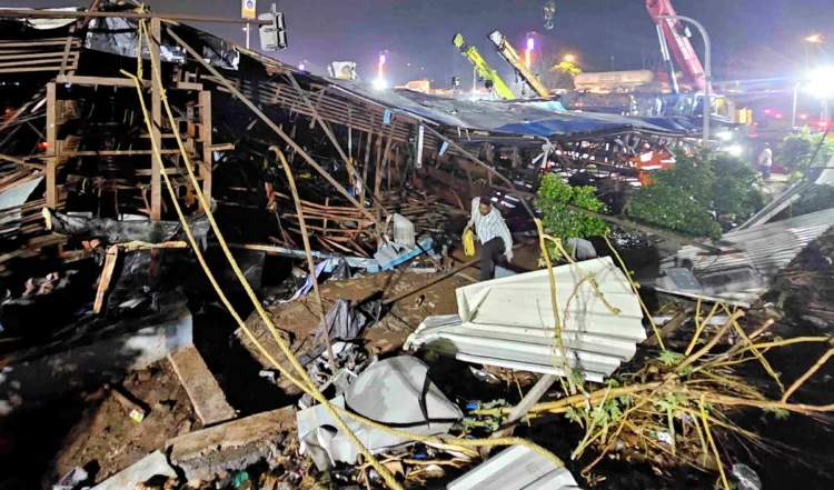 महाराष्ट्र के ठाणे में दो आवासीय सोसायटी के बीच की दीवार गिरी, कोई हताहत नहीं