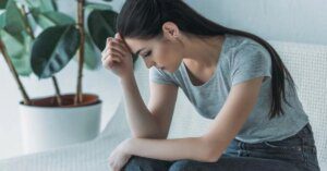 लिवर खराब होने की वजह बन सकता है Depression, यहां जानें कैसे