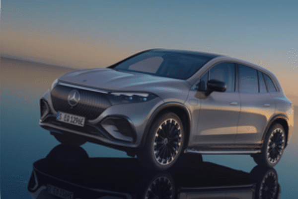 भारत में लग्जरी कार मैन्युफैक्चरिंग पकड़ रही रफ्तार, मर्सिडीज-बेंज करेगी ईक्यूएस एसयूवी का उत्पादन