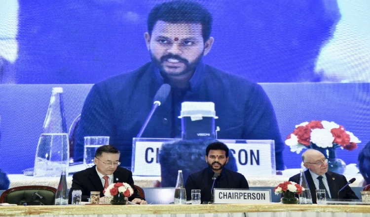 मानवीय भूलों के कारण हवाई दुर्घटनाओं में 10% की हुई बढ़ोतरी: विमानन मंत्री नायडू