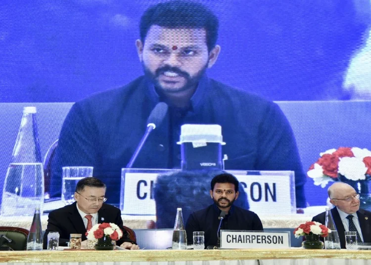 मानवीय भूलों के कारण हवाई दुर्घटनाओं में 10% की हुई बढ़ोतरी: विमानन मंत्री नायडू