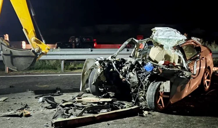 तमिलनाडु में दो अलग-अलग सड़क हादसों में नौ लोगों की मौत 1 तमिलनाडु में दो अलग-अलग सड़क हादसों में नौ लोगों की मौत