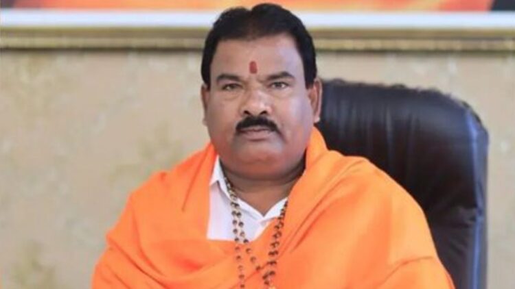 ‘कांग्रेस के कुत्तों को दफना देंगे…’, पहले राहुल गांधी पर बिगड़ी जुबान,