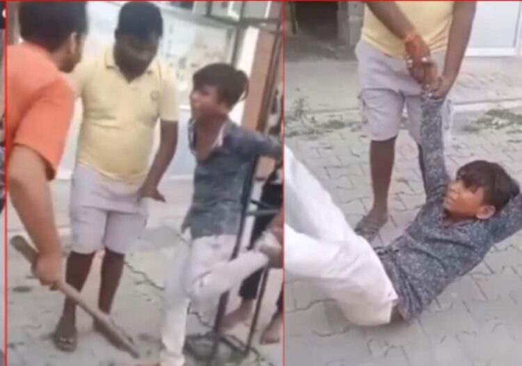 सिर्फ 10 रुपए के लिए बच्चे को जानवर की तरह पीटा, वीडियो वायरल 1 सिर्फ 10 रुपए के लिए बच्चे को जानवर की तरह पीटा, वीडियो वायरल