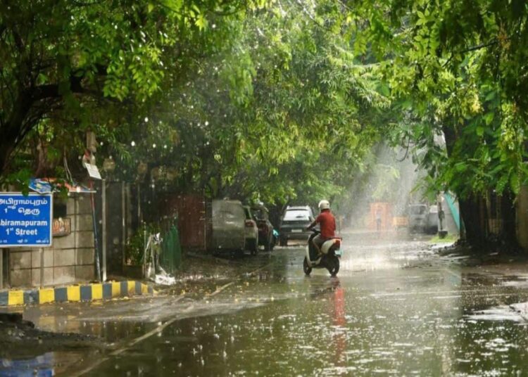 तमिलनाडु में भारी बारिश की चेतावनी, ऑरेंज अलर्ट जारी,