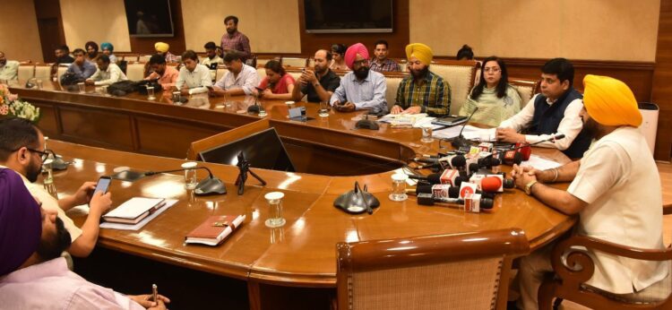 प्लॉट की रजिस्ट्री के लिए एन.ओ.सी. की शर्त हटाकर राज्यवासियों की लंबे समय से चली आ रही मांग पूरी हुई 1 Hardeep Mundian