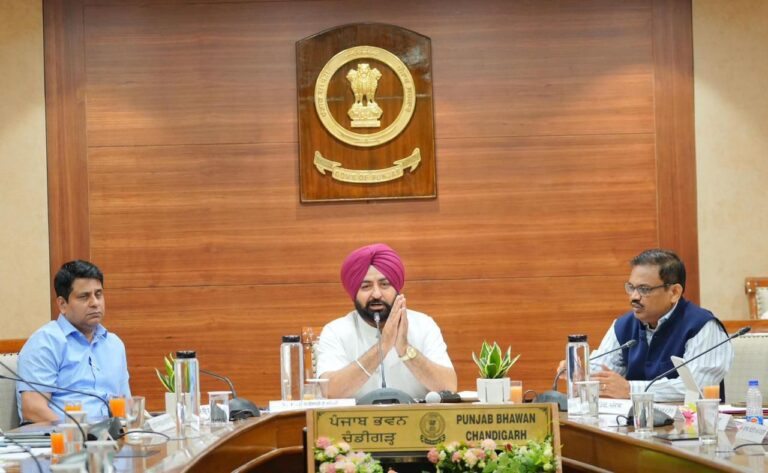 Takseem Scheme Punjab: अब पटवारी घर आकर करेंगे जमीन का पारिवारिक बंटवारा, 30 दिन में होगा काम पूरा 13 Hardeep Singh Mundian