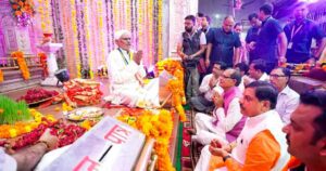 सलकनपुर धाम में CM मोहन यादव ने की प्रदेश की खुशहाली की कामना