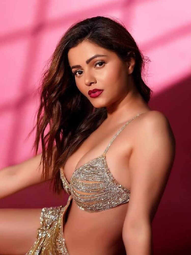 2 बच्चों की मां भी लगेंगी Sweet 16, चुनें Rubina Dilaik सी 8 Lipstick