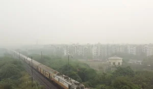 दिल्ली में गया मॉनसून, बढ़ने लगा प्रदूषण, 400 के करीब हुआ AQI