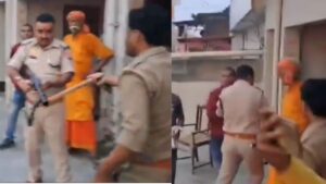 टियर गैस गन नहीं चला पाए थे CO, हुआ पथराव तो भाग कर बचाई थी जान