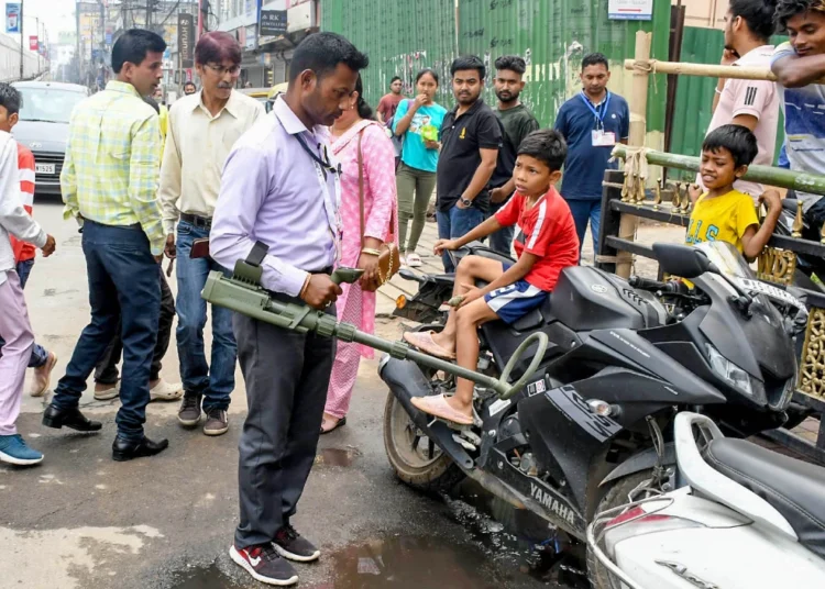 लखनऊ के 10 होटलों को बम से उड़ाने की धमकी