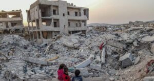 एक साल में 42000 मौत: इजराइल-हमास संघर्ष ने पश्चिम एशिया को बनाया रणभूमि