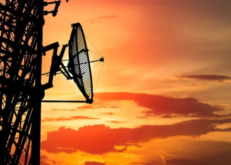 इन तीन बातों पर रखें नजर, बंपर कमाई हो जाएगी इंडस टावर्स में निवेश से