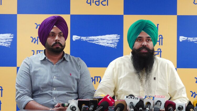 पाकिस्तान में शहीद भगत सिंह को अपराधी कहे जाने पर आम आदमी पार्टी की तीखी प्रतिक्रिया 1 MP Kang