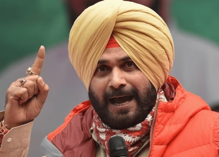 नवजोत सिद्धू क्या BJP जॉइन करेंगे? पत्नी-बेटी की इस नेता से मुलाकात ने दिए संकेत 1 Navjot Singh Sidhu Press Conference