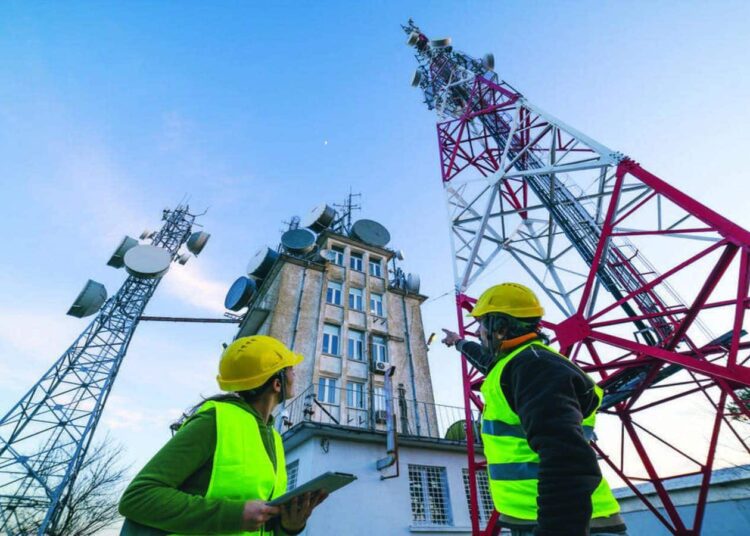 टेलीकॉम कंपनियों को SC से राहत, फोकस में इंडस टावर