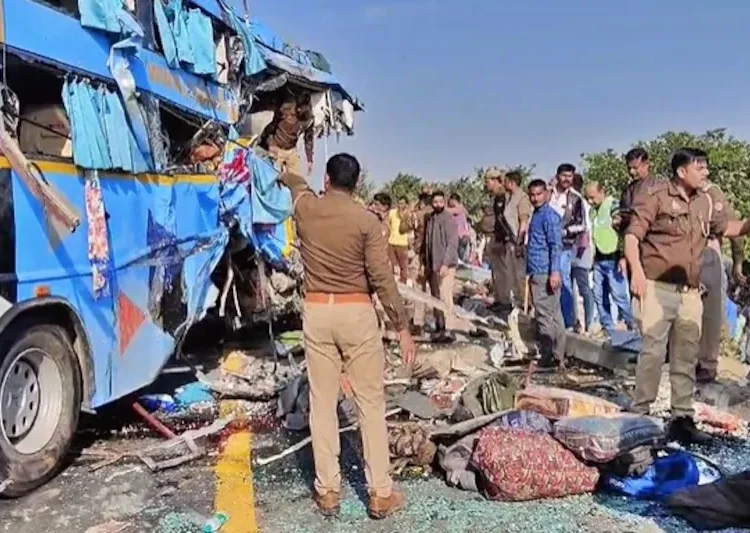 Lucknow Accident News