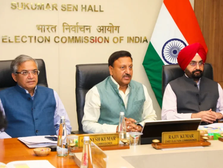 electors in Maharashtra ECI