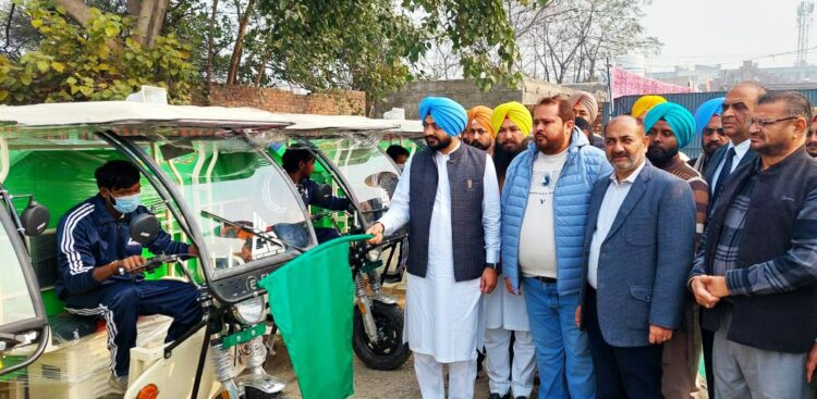 Cabinet Minister Tarunpreet Singh Sond inaugurates pilot project