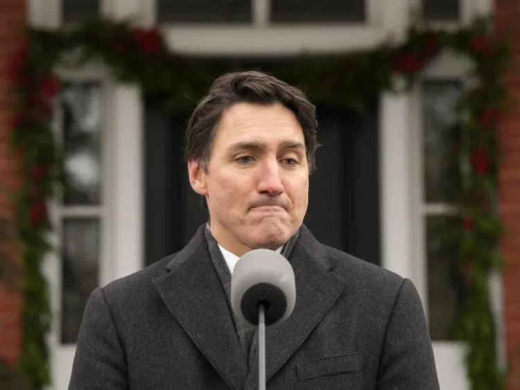 PM जस्टिन ट्रूडो का राजनीति से संन्यास: क्या कनाडा की लिबरल पार्टी का भविष्य संकट में? 1 Justin Trudeau retire from politics